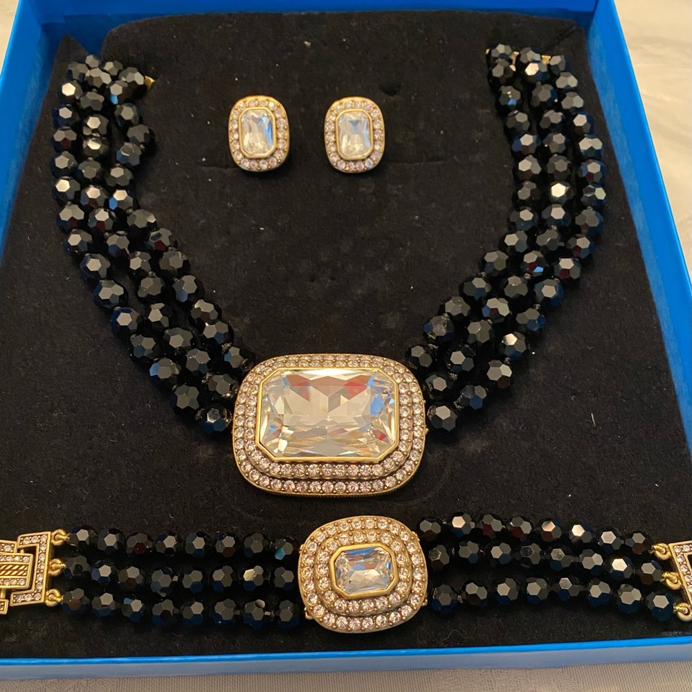 Heidi Daus Tailored to Please Set Black Necklace Bracelet and Earrings - Picture 2 of 15